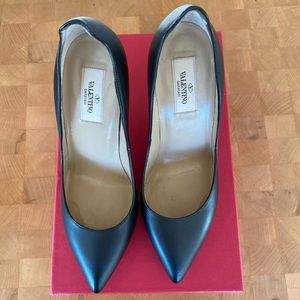 Valentino metal heel black stilleto pump